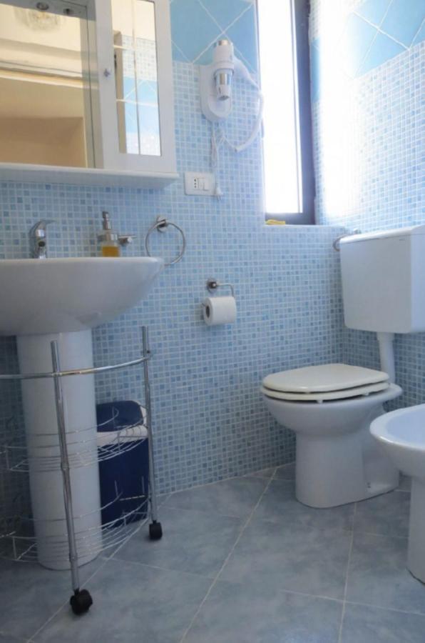 Lovely Flat In Northern Sardinia Valledoria  Buitenkant foto