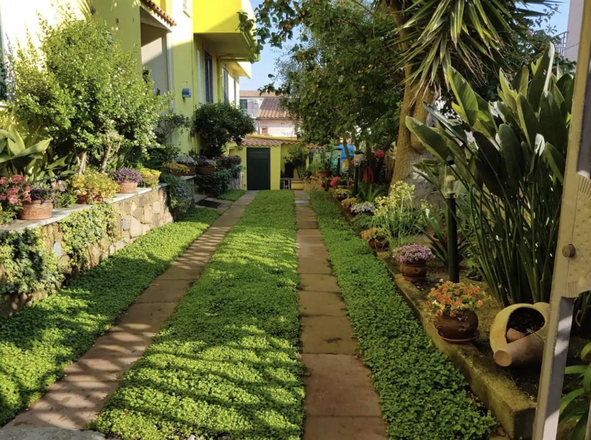 Lovely Flat In Northern Sardinia Valledoria  Buitenkant foto