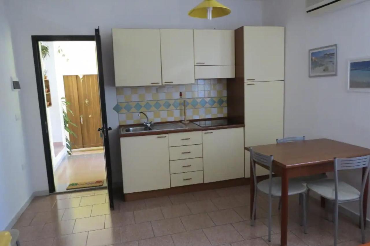 Lovely Flat In Northern Sardinia Valledoria  Buitenkant foto