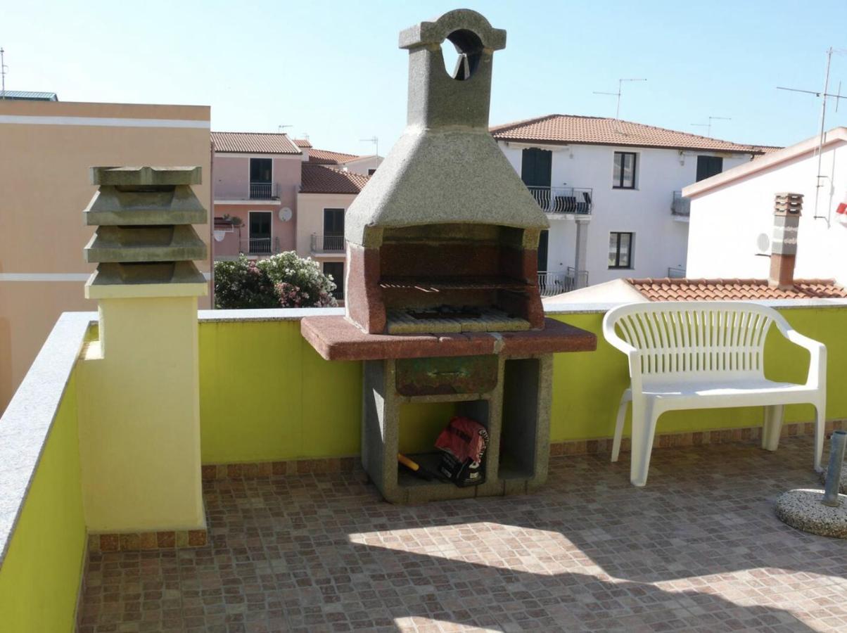 Lovely Flat In Northern Sardinia Valledoria  Buitenkant foto